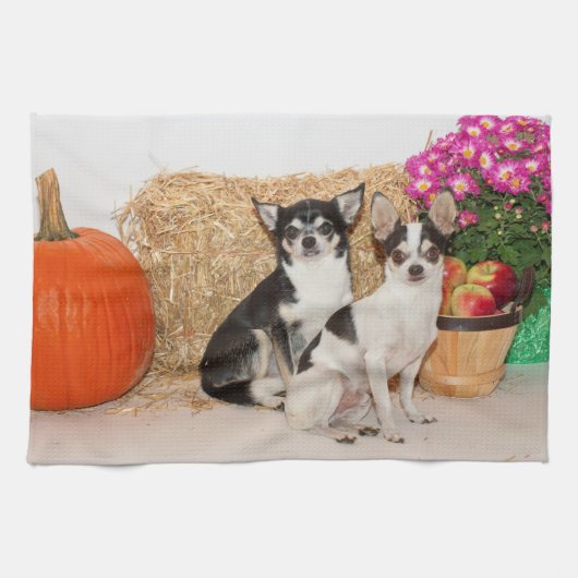 Chihuahua is in de herfst theedoek (Horizontaal)