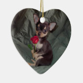 Chihuahua MerryRose die een Roos-sieraar houdt Keramisch Ornament (Rechts)