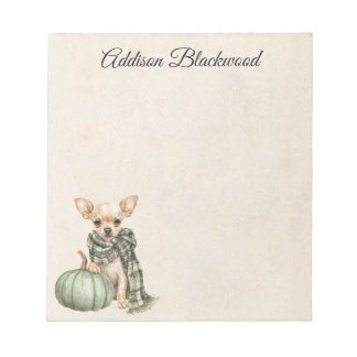 Chihuahua met een groene pompoen herfst gepersonal notitieblok