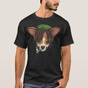 Chihuahua met gewricht en rasta t-shirt