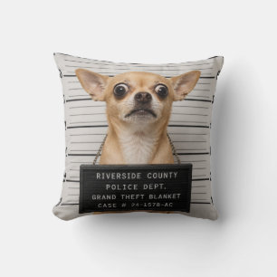 Chihuahua Mugshot: Grote Diefstal van Deken Kussen