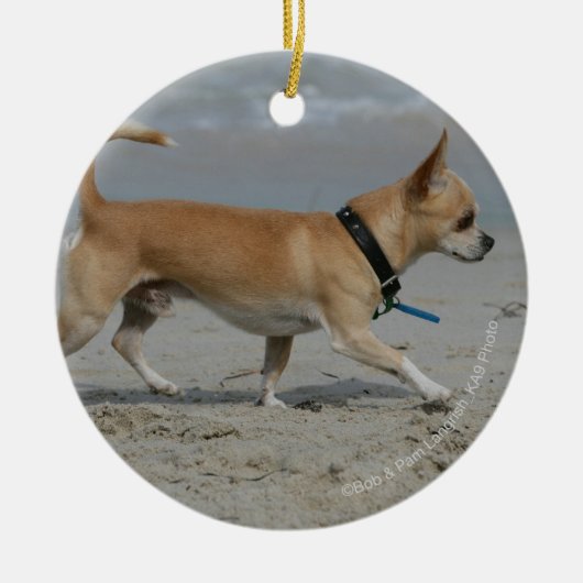 Chihuahua op Beach Keramisch Ornament (Voorkant)