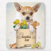 Chihuahua Posed met Cookie Jar Muismat (Voorkant)