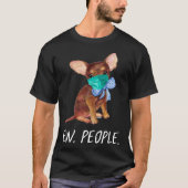 Chihuahua Puppy Dog die een gezichtsmasker met jon T-shirt (Voorkant)