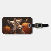 Chihuahua Puppy Herfst Delight Pompoen Bagagelabel (Voorkant horizontaal)