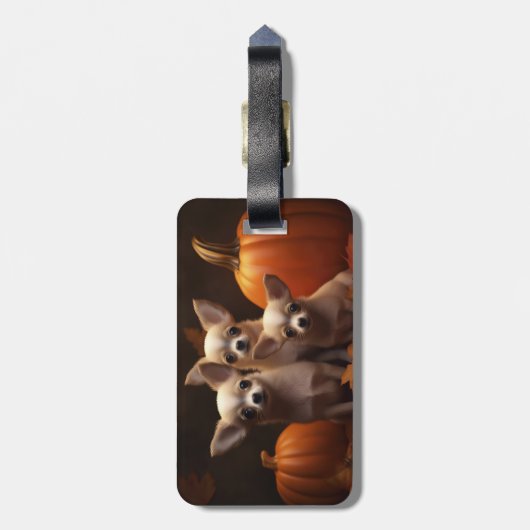 Chihuahua Puppy Herfst Delight Pompoen Bagagelabel (Achterkant verticaal)