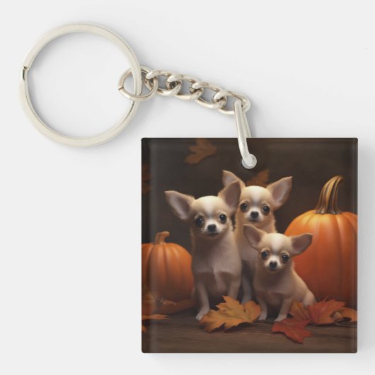 Chihuahua Puppy Herfst Delight Pompoen Sleutelhanger (Voorkant)
