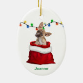 Chihuahua Puppy in Gift Bag met Kerstmis Keramisch Ornament (Achterkant)