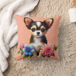 Chihuahua puppy met decoratieve bloemen kussen