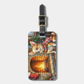 Chihuahua Sitting Fireplace with Christmas Lights Bagagelabel (Voorkant verticaal)