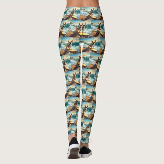 Chihuahua strand surfen schilderij leggings (Achterkant)