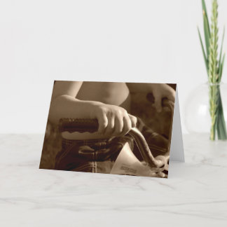 child hands on tricycle kaart