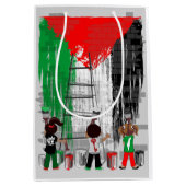 Children of Gaza Painting Palestine Flag  Medium Cadeauzakje (Voorkant)