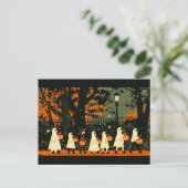 Children Trick or Treating on Halloween Night Briefkaart (Staand voorkant)