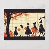 Children Trick or Treating on Halloween Night Feestdagenkaart (Voorkant)