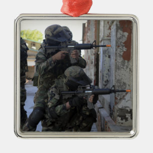 Chileense mariniers metalen ornament