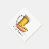 Chili Hot Dog en Bier Op Wit Servet (Hoek)