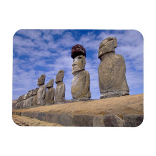 Chili, Paaseiland. De 15 Moais bij Ahu Magneet