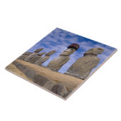 Chili, Paaseiland. De 15 Moais bij Ahu Tegeltje (Zijkant)