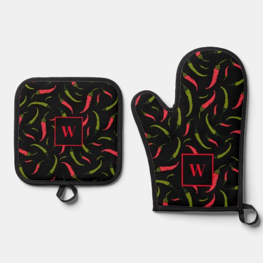 Chili Peppers Patterned Monogram Ovenwant & Pannenlap Set (Voorkant)