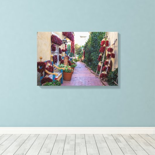 Chili Ristras Canvas Afdruk (Insitu (Houten vloer))