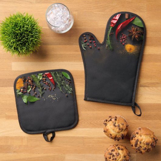 Chilis en specerijen ovenwant & pannenlap set (Top down)