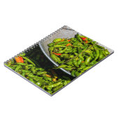 Chili's te koop op de markt notitieboek (Linkerzijde)