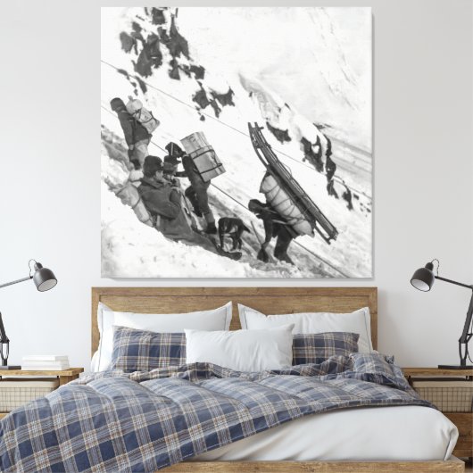 Chilkoot - Yukon Gold Rush 1898 Canvas Afdruk (Insitu (Slaapkamer))