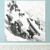 Chilkoot - Yukon Gold Rush 1898 Canvas Afdruk (Insitu (Houten vloer))