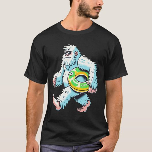 Chill Bigfoot: Zomer Yeti met Floatie Design T-shirt (Voorkant)