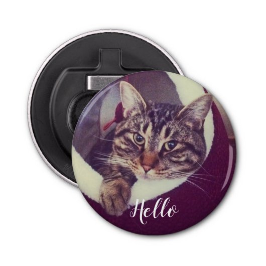 Chill Gray Tabby Cat zegt Hallo Aangepaste foto Button Flesopener (Voorkant)