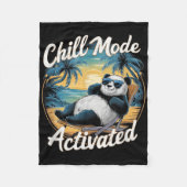 Chill Mode geactiveerd Funny Panda Chilling in de  Fleece Deken (Voorkant)