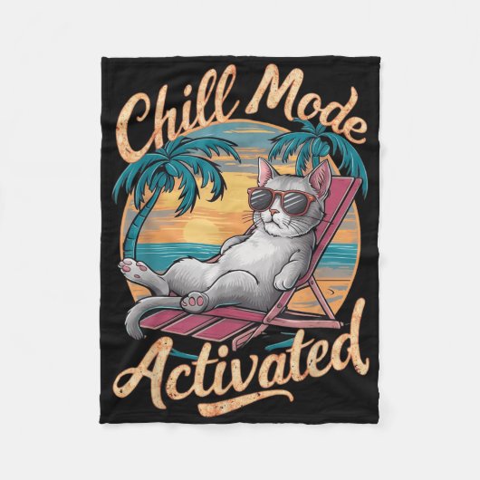Chill Mode geactiveerde kat met gels op het strand Fleece Deken (Voorkant)