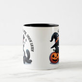 Chill Now - Trick Later Cat & Pumpkin | Halloween Tweekleurige Koffiemok (Center)