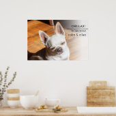 Chillax Chihuahua slaperig ontspannen tong uit Fot Poster (Keuken)