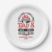 Chillen en grillen pa's bar en grill ontwerp 2 papieren bordje (Voorkant)