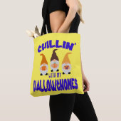 Chillen met Halloween Gnomes Trick or treat Tas (Dichtbij)