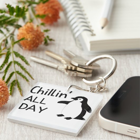 Chillin de hele dag pinguïn sleutelhanger (Voorkant Rechts)