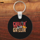 Chillin en Grillin Barbecuefeest Sleutelhanger (Voorkant)