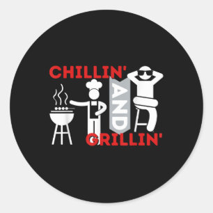 Chillin en Grillin - Grappige BBQ Roker Barbecue G Ronde Sticker