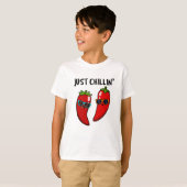 Chillin Funny Chili Peppers Pun T-shirt (Voorkant volledig)