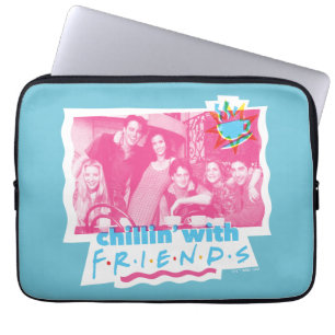 Chillin' met FRIENDS™ Laptop Sleeve