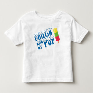 Chillin' met het T-shirt van mijn Pop Kinderen