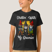 Chillin met mijn gnomen Funny Garden Gnomen T-shirt (Voorkant)