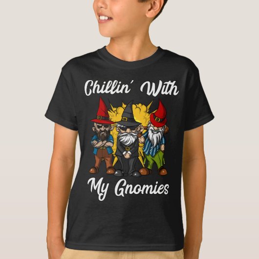 Chillin met mijn gnomen Funny Garden Gnomen T-shirt (Voorkant)
