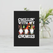Chillin met mijn Gnomen Funny Gnome Kerstmis Pama Kaart (Staand voorkant)