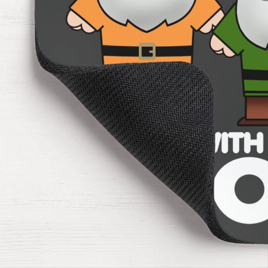 Chillin met mijn gnomen muismat (Hoek)