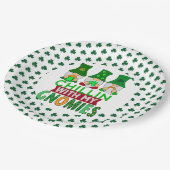 Chillin met mijn Gnomen St Patricks Day Round Papieren Bordje (Gekanteld)