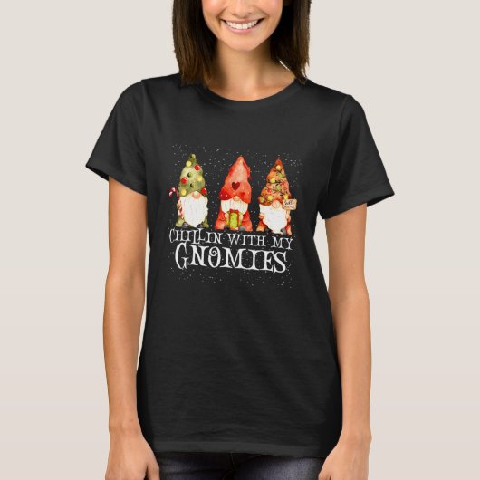 Chillin' met mijn Gnomies Garden Gnome KerstPa T-shirt (Voorkant)