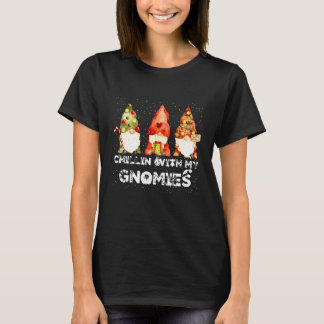 Chillin' met mijn Gnomies Garden Gnome KerstPa T-shirt